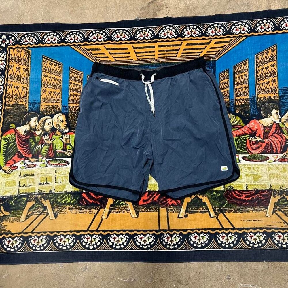 Blue Vuori banks shorts Size XXL 7" inseam performance running athletic gym